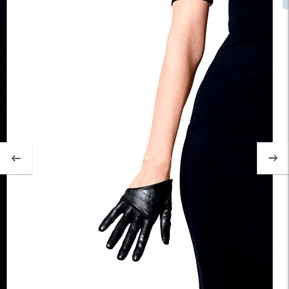 Leather gloves